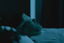 النوم في الظلام الكامل.. سلاح فعّال للوقاية من الاكتئاب