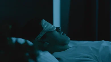 النوم في الظلام الكامل.. سلاح فعّال للوقاية من الاكتئاب